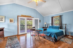 3 chambres, lit avec matelas en mousse à mémoire