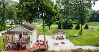 Riverfront Home with Beautiful Views of Tippecanoe River in Winamac, IN
