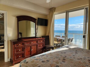 2 室のベッドルーム、アイロン / アイロン台、WiFi (無料)、ベッドシーツ