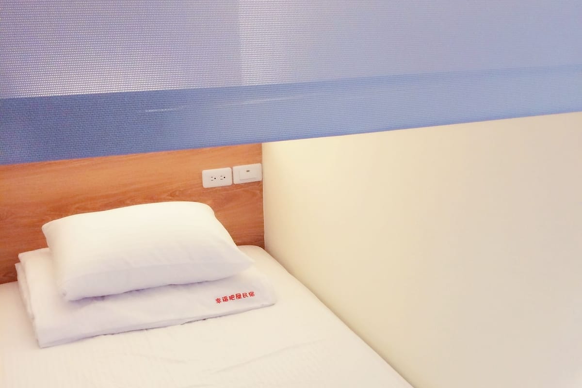 Standard Shared Dormitory | Blackout drapes, soundproofing, rollaway beds (surcharge), WiFi (free)