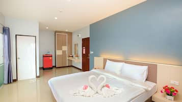 Suite, non-fumeurs | Bureau, lits pliants/supplémentaires, Wi-Fi gratuit