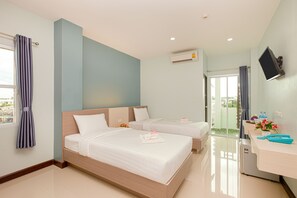 Deluxe Twin Room, Non Smoking | Desk, rollaway beds, free WiFi - Je t'aime Hotel (Trang)