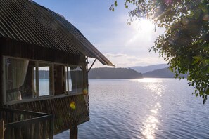 全景洋房, 2 間臥室, 湖景 | 陽台