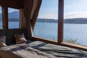 Classic Bungalow, Lakeside | Water view - The Lake House Dalat - Hostel (Da Lat)