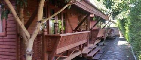 House | Living area | 32-inch LCD TV with cable channels, TV