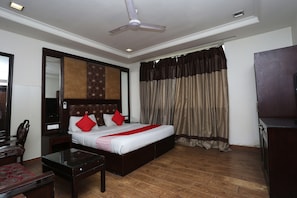 1 bedroom, in-room safe, free WiFi