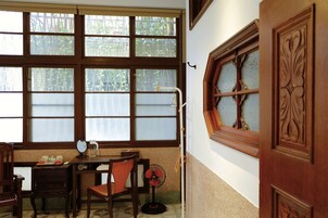 Habitación Confort doble | Decoración individual, mobiliario individual, cortinas opacas