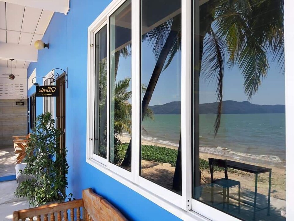 Suan Son Beach Pakbara image