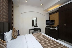 Standard Double or Twin Room, 1 Double Bed, Private Bathroom | Free WiFi - OYO 5915 Hotel Swagath (New Delhi)