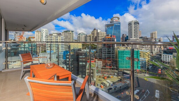 Unclassified image, 1 of 47, button - Penthouse With Balcony And Panorama View (Auckland)