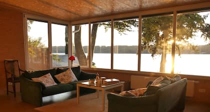 Vacation home on Pilsensee with direct lake access, jetty and sauna