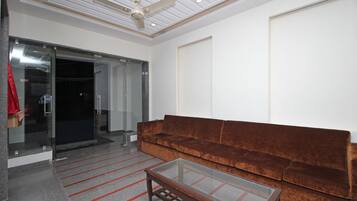 Kawasan tempat duduk lobi