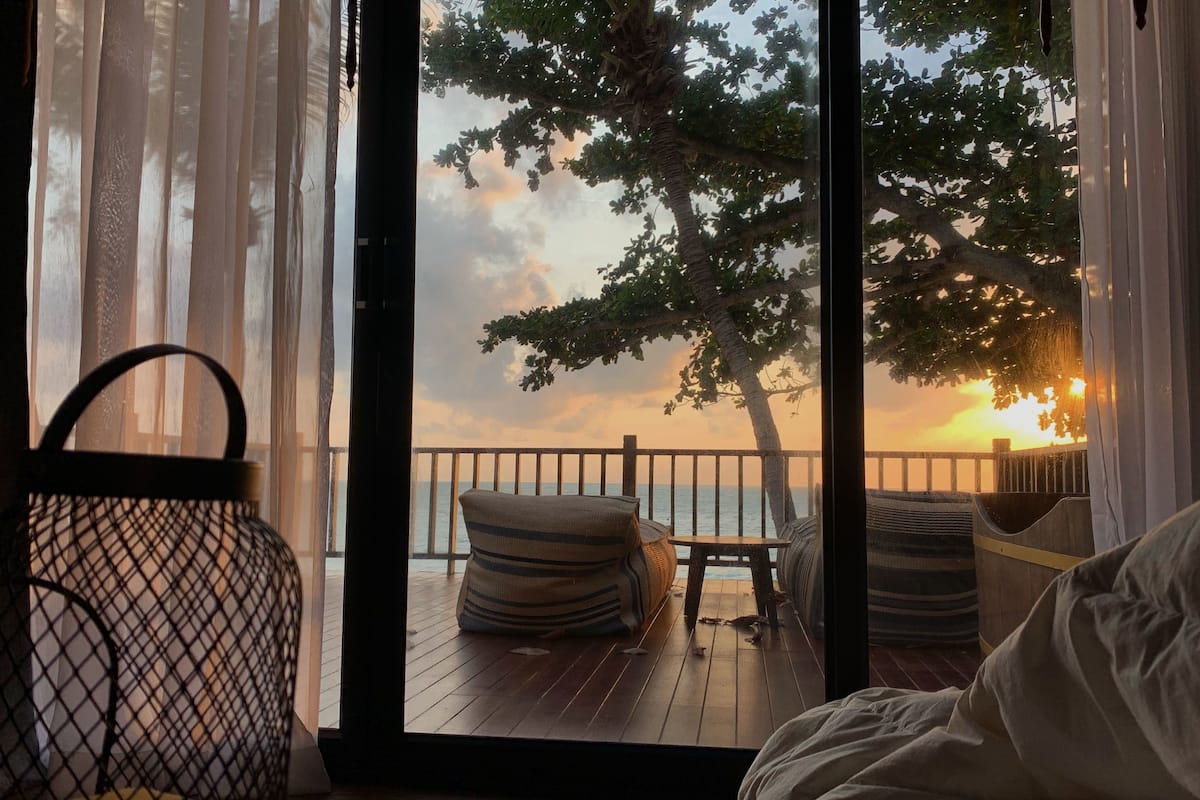 King Suite with Ocean View | Balcón