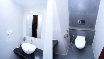 Kamar Double atau Twin Standar, 1 Tempat Tidur Double, kamar mandi pribadi | Kamar mandi | Perlengkapan mandi gratis dan handuk