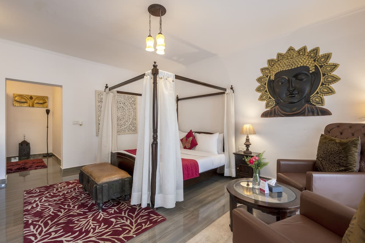 Executive-rum | Minibar, värdeförvaringsskåp på rummet och skrivbord