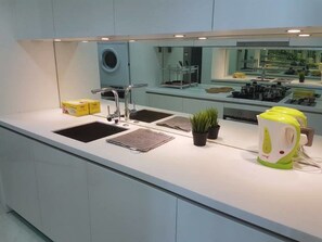 Fridge, microwave, oven, stovetop