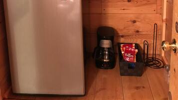 Fridge, microwave, coffee/tea maker, electric kettle