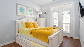 4 bedrooms, iron/ironing board, WiFi