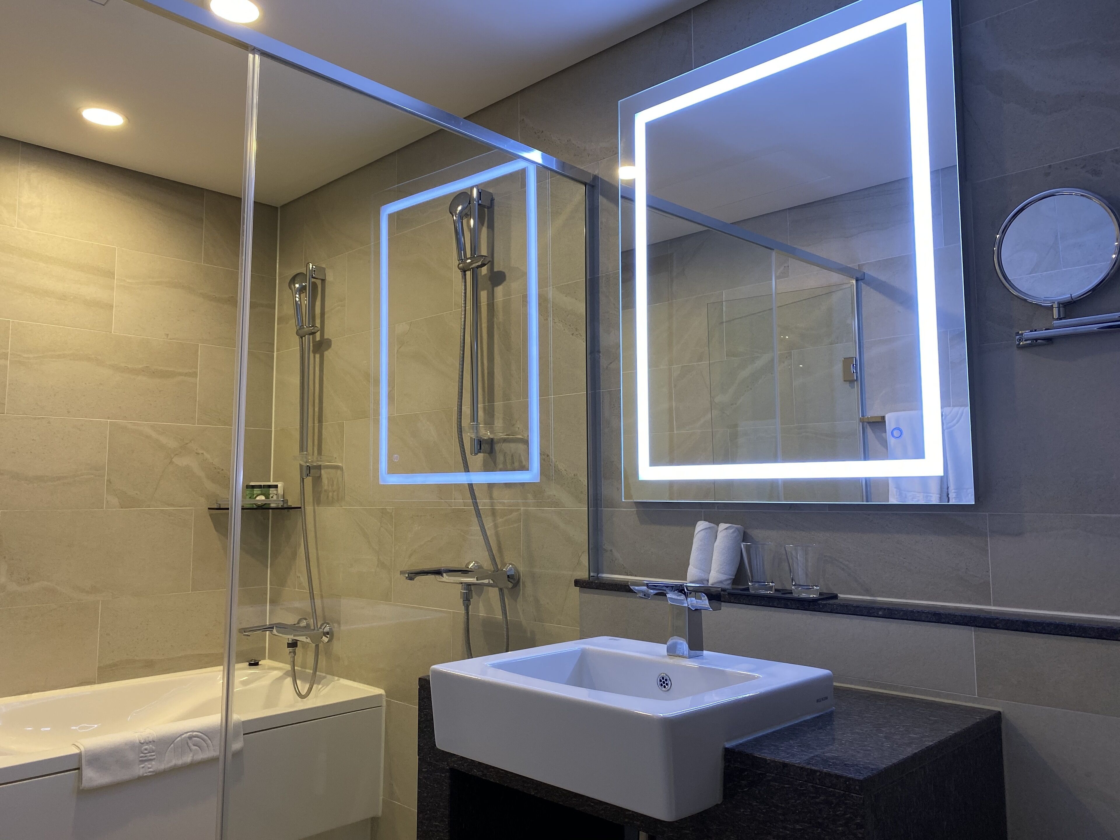 royal suite, 4 bedrooms | bathroom | hair dryer, bathrobes, towels