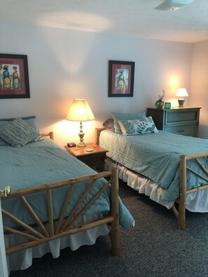 3 makuuhuonetta, silitysrauta/-lauta, Wi-Fi, pääsy pyörätuolilla