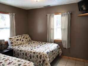 1 chambre, fer et planche à repasser, Wi-Fi gratuit, draps fournis