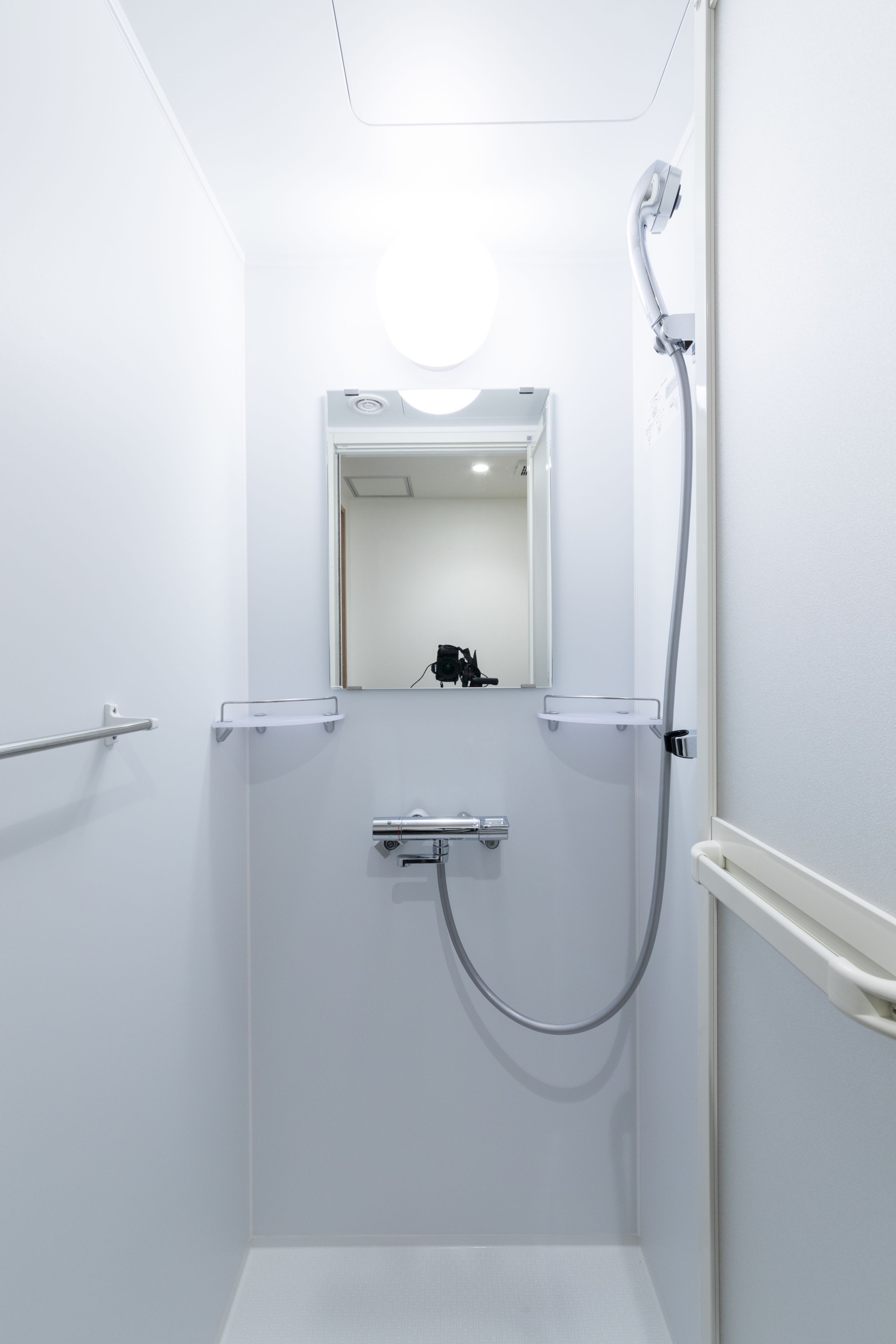 shower, free toiletries, hair dryer, slippers