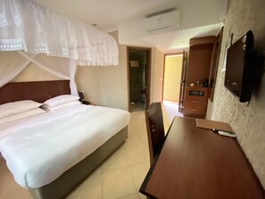Room - Sangana Lodge (Moshi)