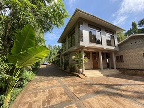 Front of property - Sangana Lodge (Moshi)