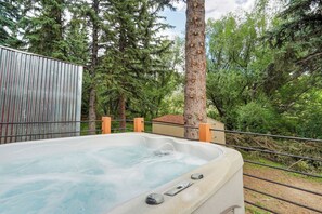 Bain à remous extérieur