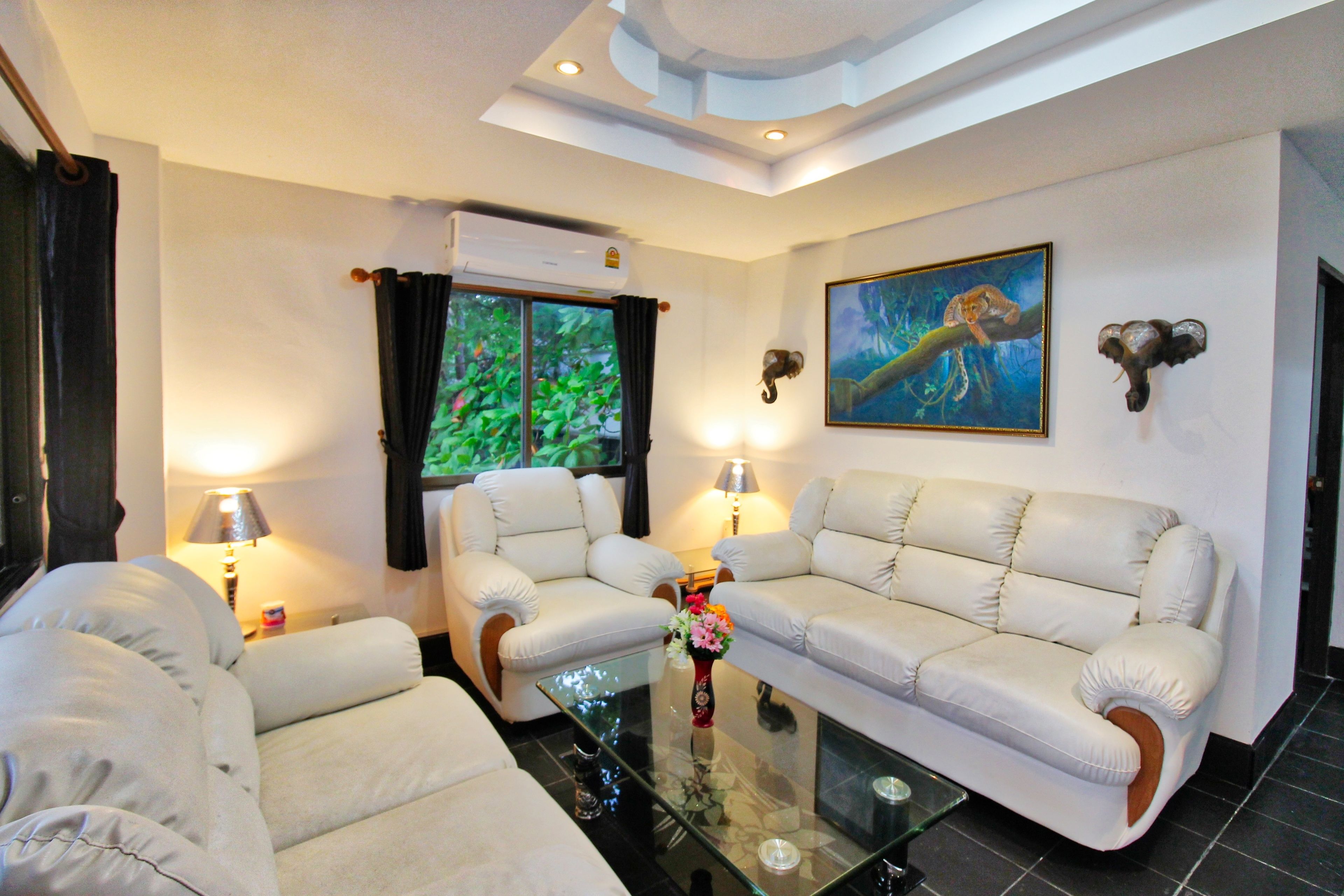 Photo - Phratamnak Inn Hotel & Guesthouse - 100 mtr from the beach