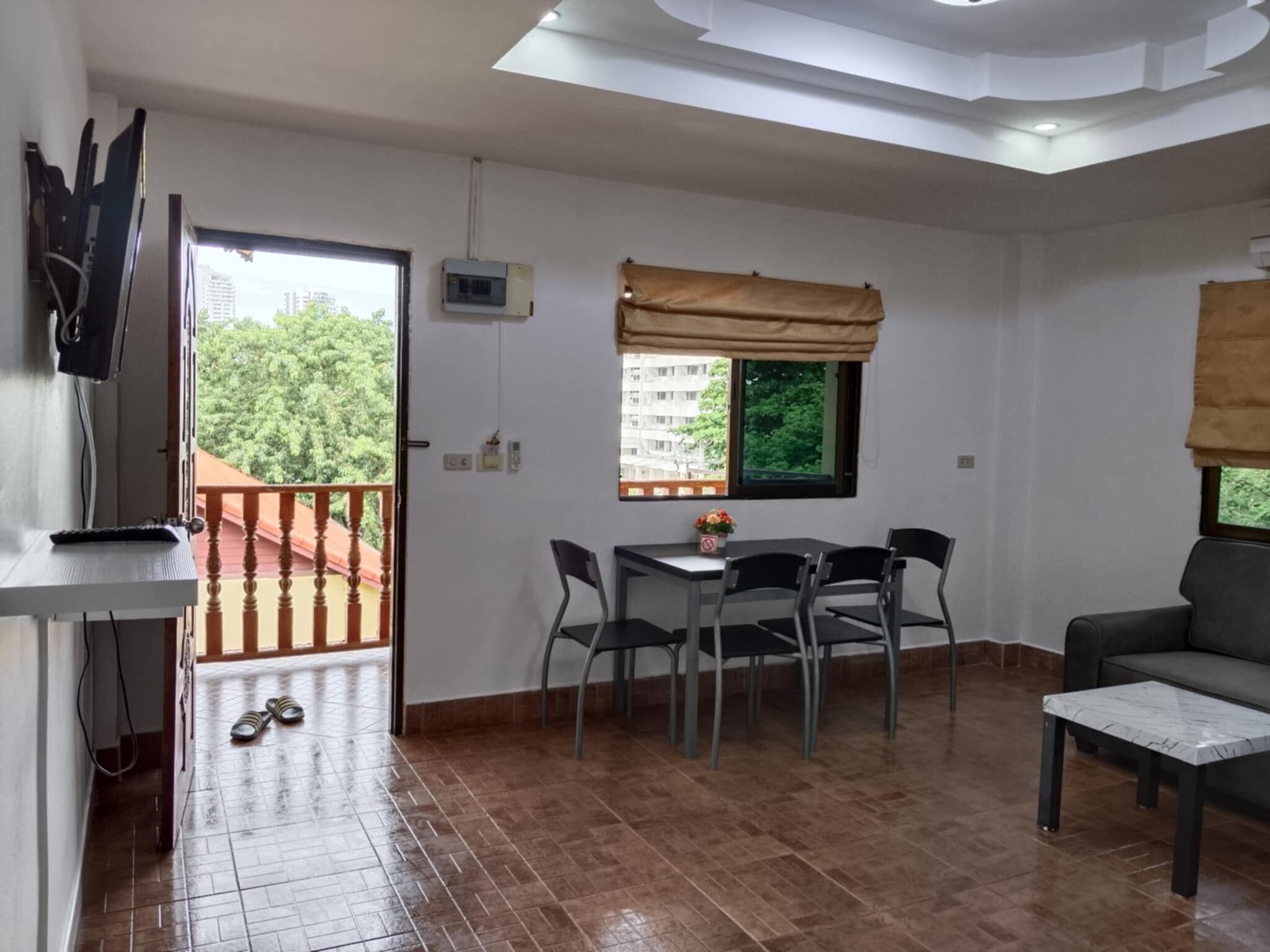 Foto - Phratamnak Inn