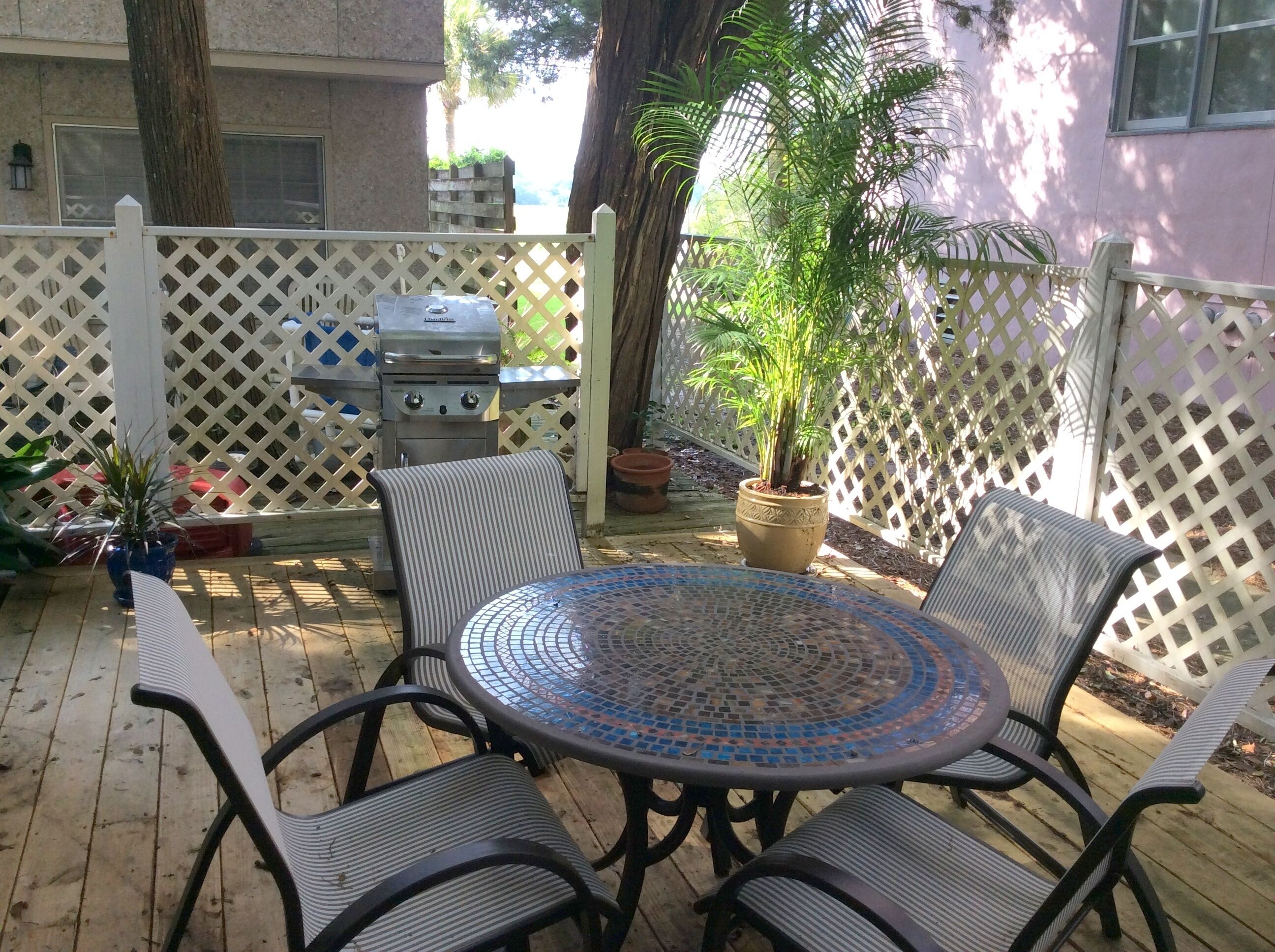 St. Simons Beach Condo W / 2 Bikes
