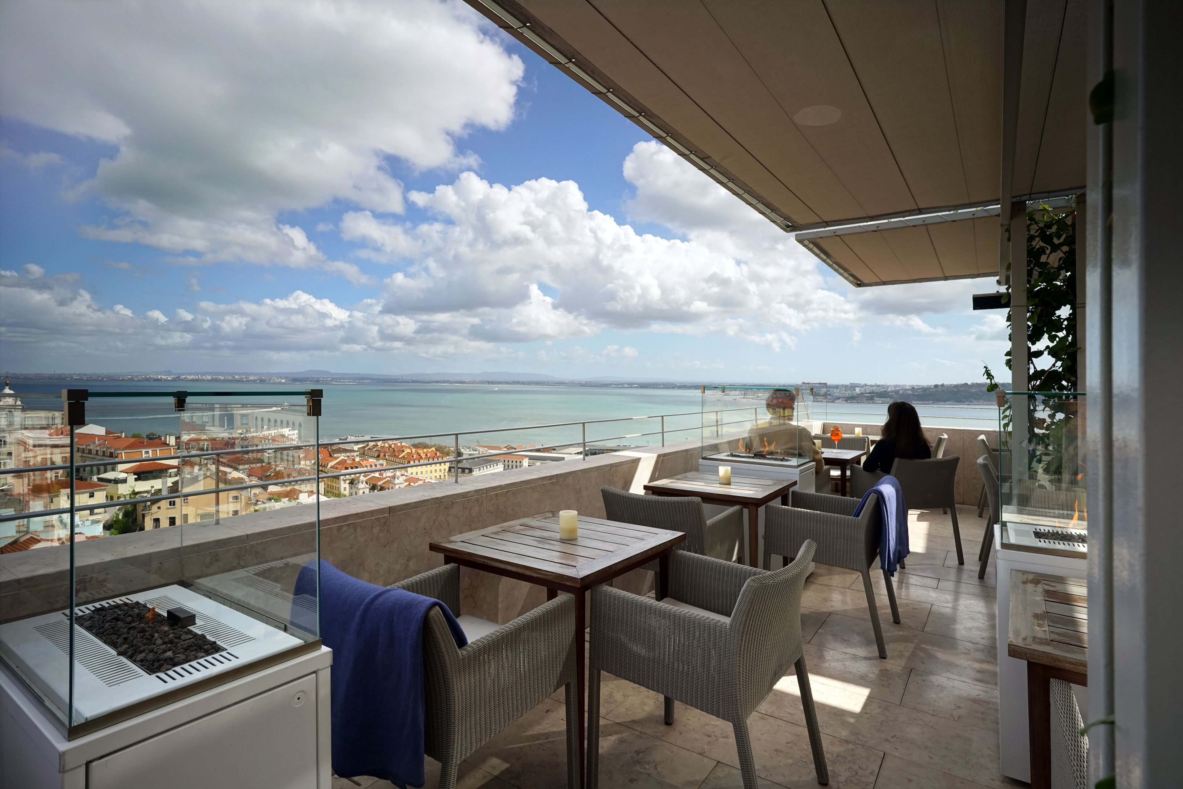 2 bars, bar sur le toit