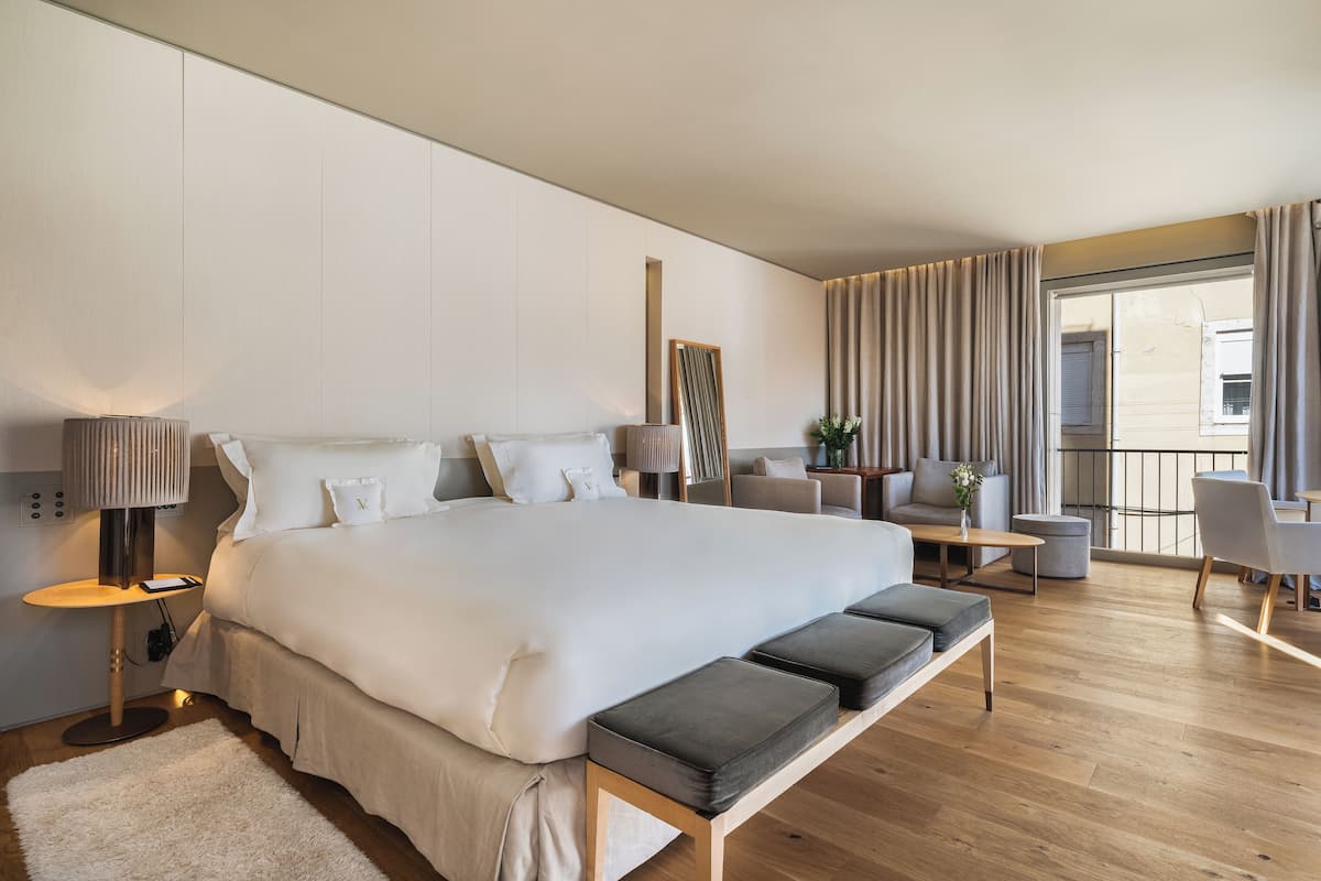 Bica Room | 1 bedroom, Egyptian cotton sheets, premium bedding, down comforters