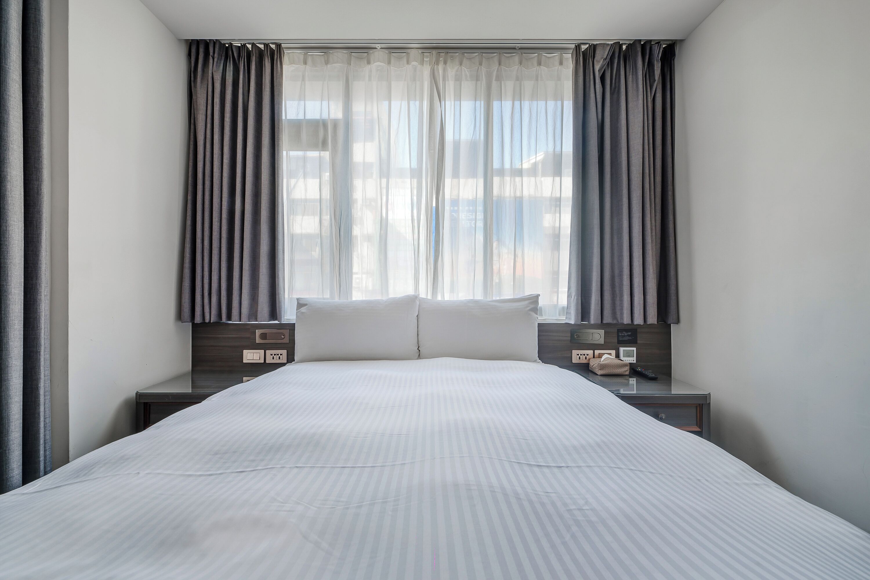 superior double room | 1 bedroom, premium bedding, desk, laptop workspace