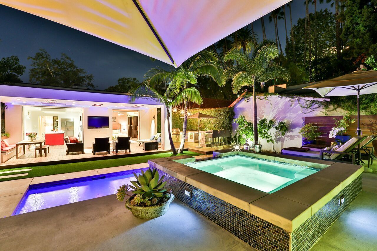 Contemporary villa in the Hollywood Hills