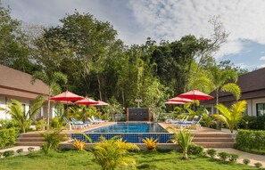 Outdoor pool - Baan Kure Ngern Aonang Villas (Krabi)