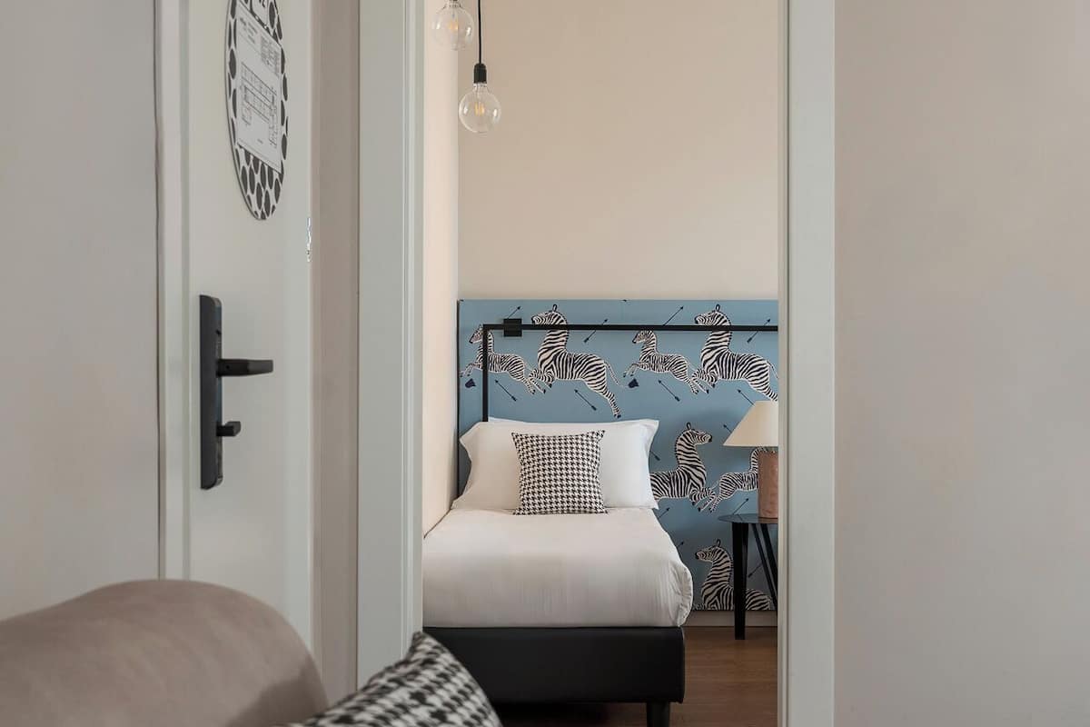 junior suite, balcony | 1 bedroom, minibar, in-room safe, blackout curtains