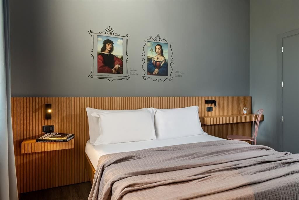 Minibár, széf a szobában, sötétítőfüggöny és hangszigetelés