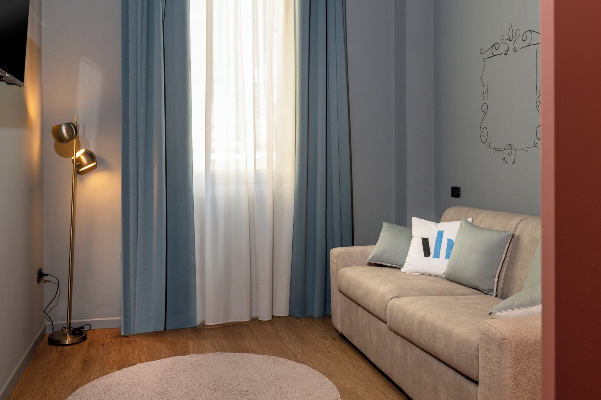 Junior Suite | Living area | TV