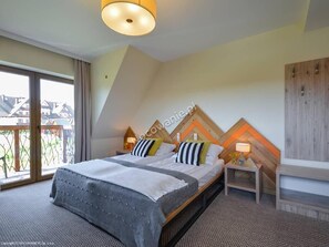 Coffres-forts dans les chambres, bureau, rideaux occultants