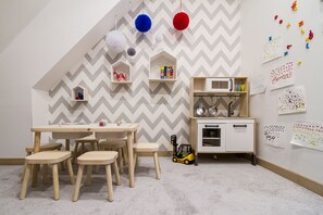 Área de juegos infantiles techada