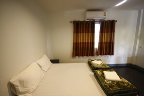 Standard Budget Double Bed  - Panta Resort (Thoeng)