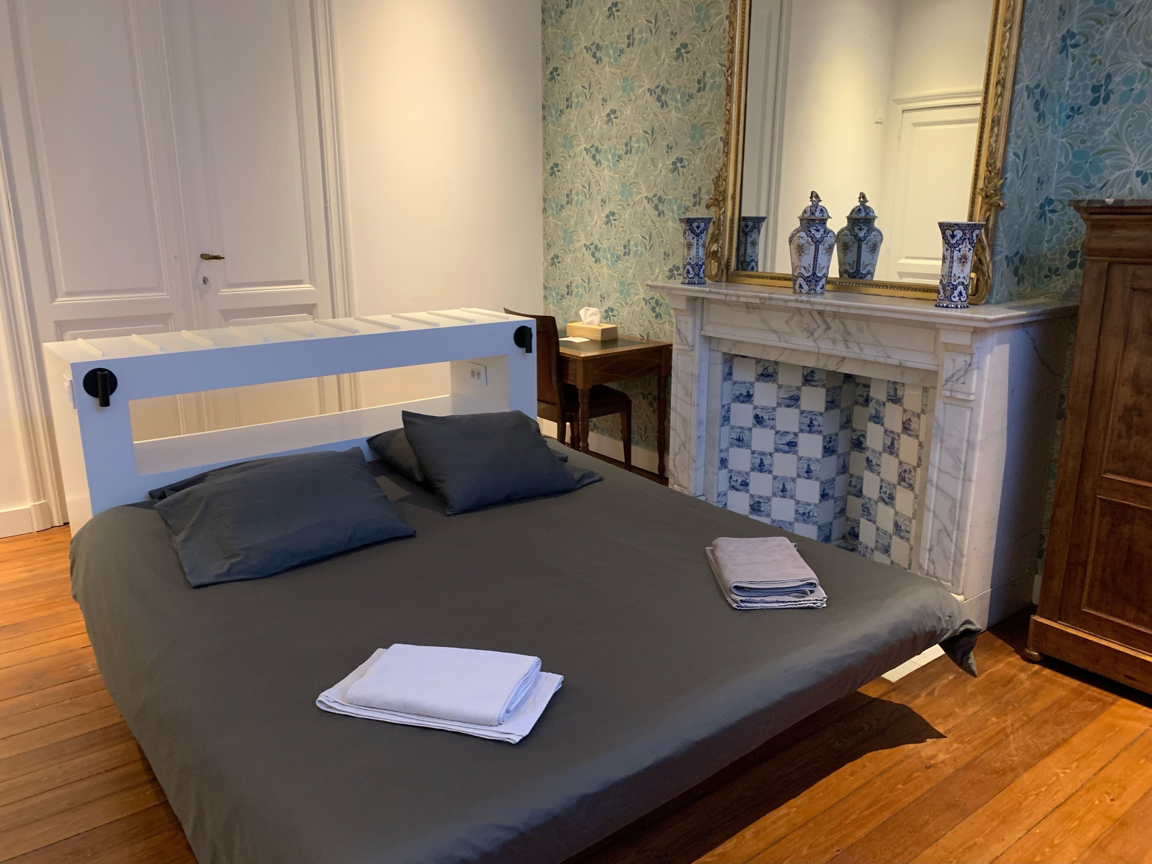 Superior Room, 1 King Bed, Non Smoking, Balcony | Egyptian cotton sheets, premium bedding, individually decorated