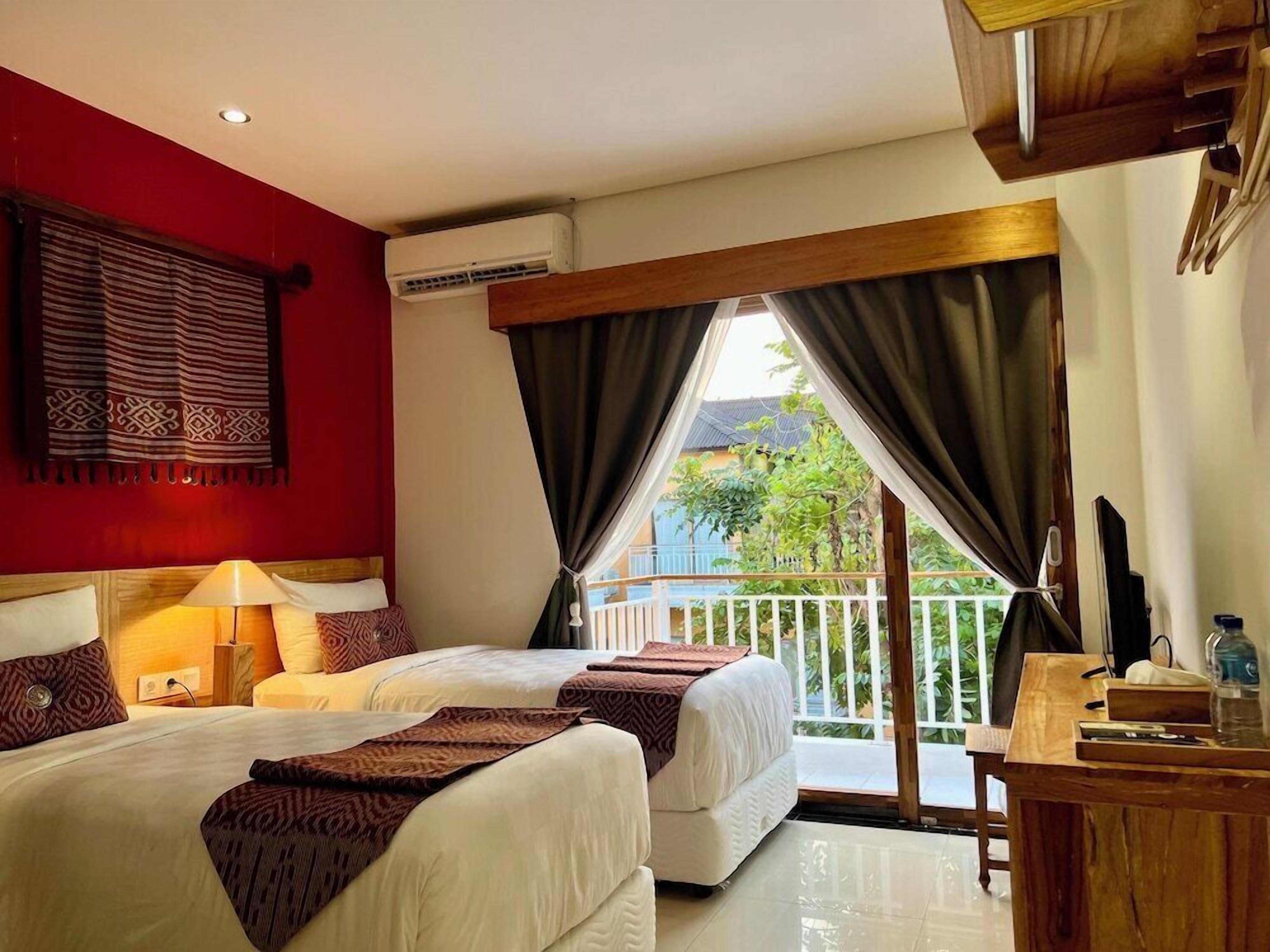 Individually decorated, individually furnished, free WiFi, bed sheets