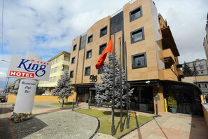Front of property - ATAKULE KING HOTEL (Ankara)