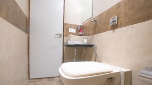 Standard Room | Bathroom | Shower, free toiletries, towels, soap - Treebo Amber International Mumbai Airport T2 (Mumbai)