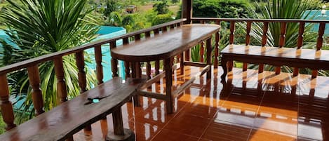 Bungalow for 8 People | Balcony