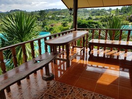 Bungalow for 8 People | Balcon