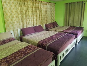Bungalow for 6 People | Free WiFi - Ban Mae Resort (Khao Kho)